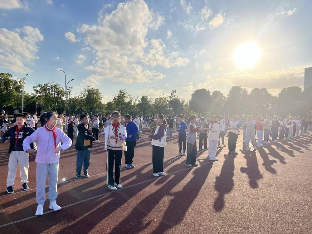 学校体育运动照片图片