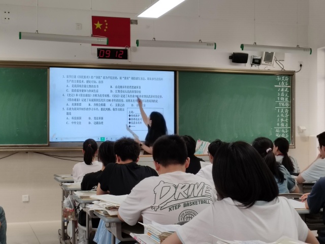 0486650b08a3461fbf70ee96ce06b1fb.jpg